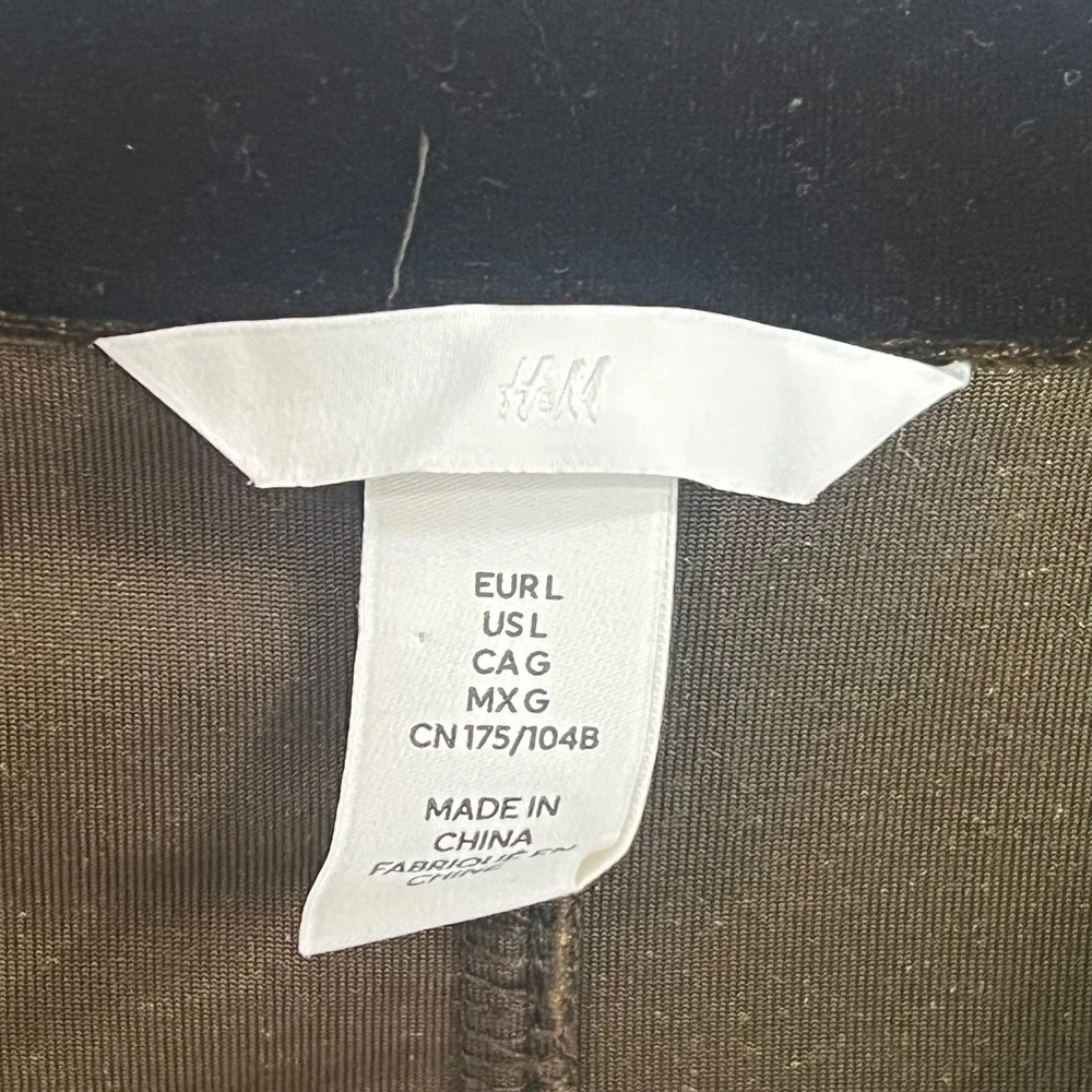 H&M Womens Olive Green Velvet Button Down Shirt Long Sleeve Blouse Size Large - Picture 8 of 11